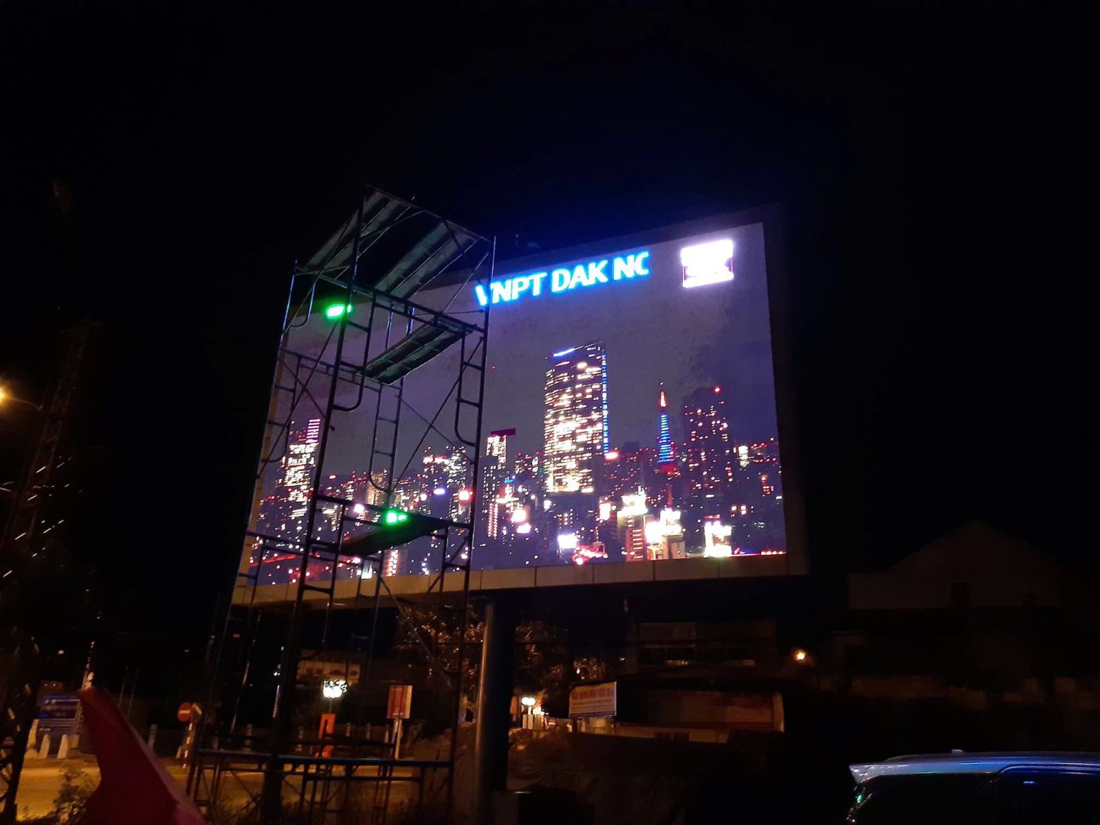 màn hình led lớn trình chiếu ngoài trời