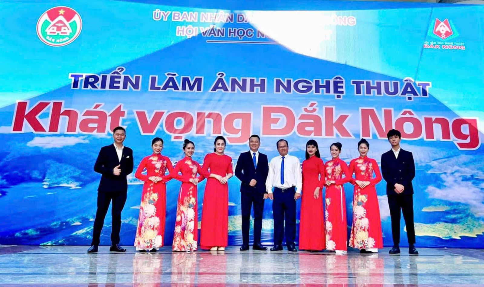 thi công sân khấu Đắk Nông